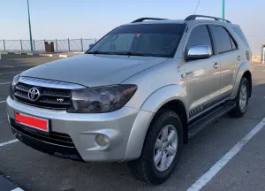 2009 Toyota Fortuner in dubai