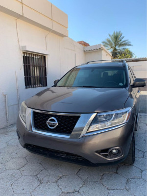 2014 Nissan Pathfinder in dubai