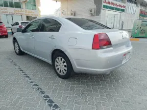 2008 ميتسوبيشي جلنت