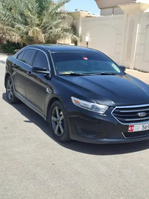 2016 Ford Taurus