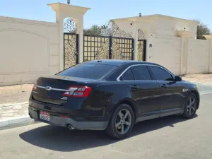 2016 Ford Taurus
