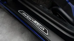 2016 Lamborghini Aventador