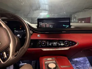 2022 Genesis GV70