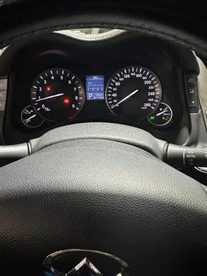 2012 Infiniti M37
