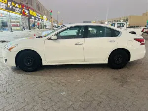 2015 نيسان آلتيما in dubai