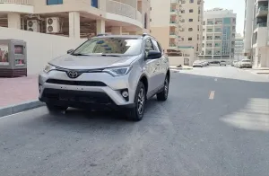 2018 تويوتا راف ٤ in dubai