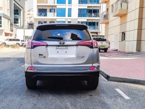 2018 تويوتا راف ٤