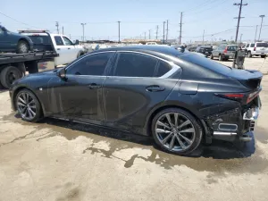 2023 لكزس اي اس