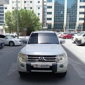 2011 Mitsubishi Pajero in dubai