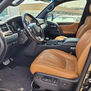 2021 Lexus LX 570