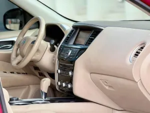 2015 نيسان باثفايندر 