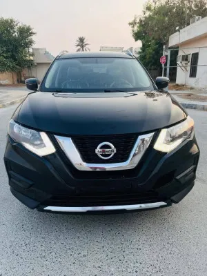 2017 Nissan Rogue in dubai