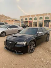 2017 كرايسلر ٣٠٠