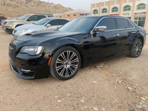 2017 كرايسلر ٣٠٠