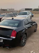 2017 كرايسلر ٣٠٠