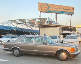 1990 Mercedes-Benz 500 560