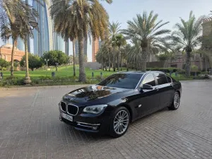 2015 بي أم دابليو الفئة - 7   in dubai