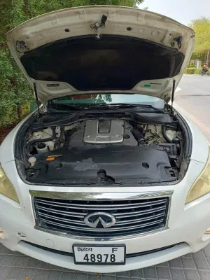 2013 Infiniti M37
