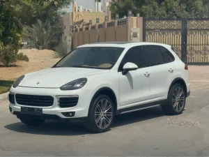 2015 Porsche Cayenne in dubai
