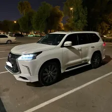 2018 Lexus LX 570