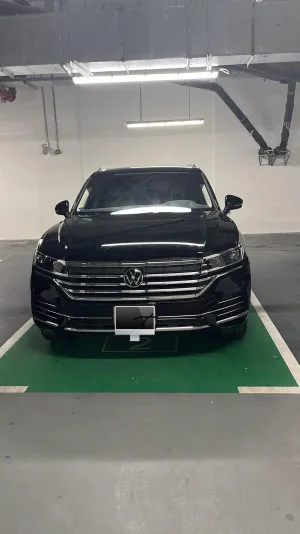 2023 Volkswagen Touareg in dubai