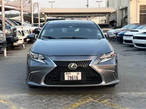 2013 لكزس ES - اي اس