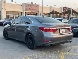 2013 لكزس ES - اي اس