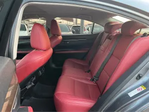 2013 لكزس ES - اي اس