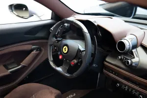2022 فيراري اف 8  سبايدر