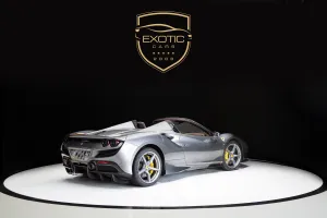 2022 فيراري اف 8  سبايدر