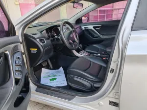 2013 Hyundai Avante