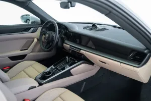 2024 Porsche 911 Carrera