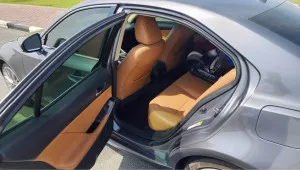 2014 لكزس اي اس