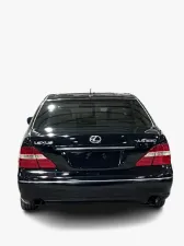 2005 Lexus LS 460