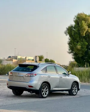 2011 لكزس ار آكس