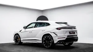 2024 Lamborghini URUS