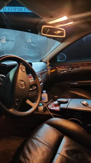 2006 Mercedes-Benz S-Class