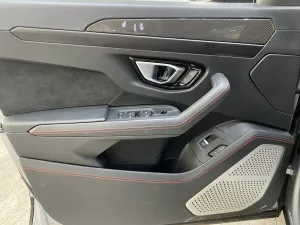 2022 Lamborghini URUS