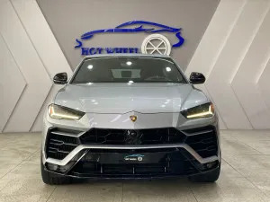 2022 Lamborghini URUS