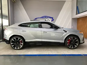 2022 Lamborghini URUS