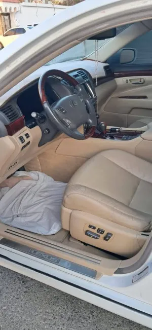 2007 Lexus LS 460