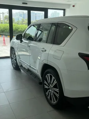 2025 Lexus LX600