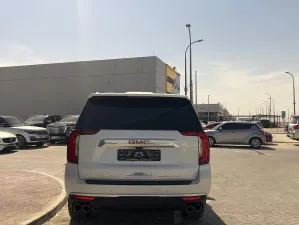 2024 GMC Yukon