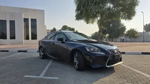 2020 لكزس اي اس in dubai