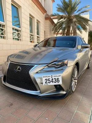 2014 لكزس اي اس