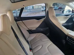 2017 Tesla Model S