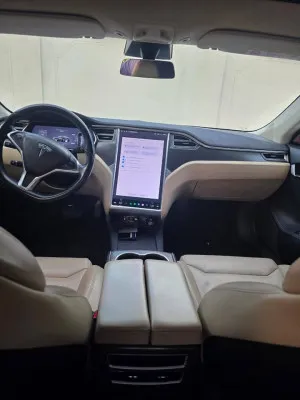 2017 Tesla Model S