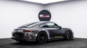 2018 Porsche 911 Carrera