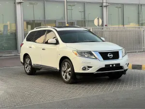 2014 نيسان باثفايندر 