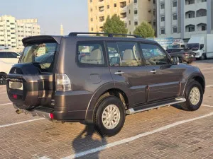 2015 Mitsubishi Pajero